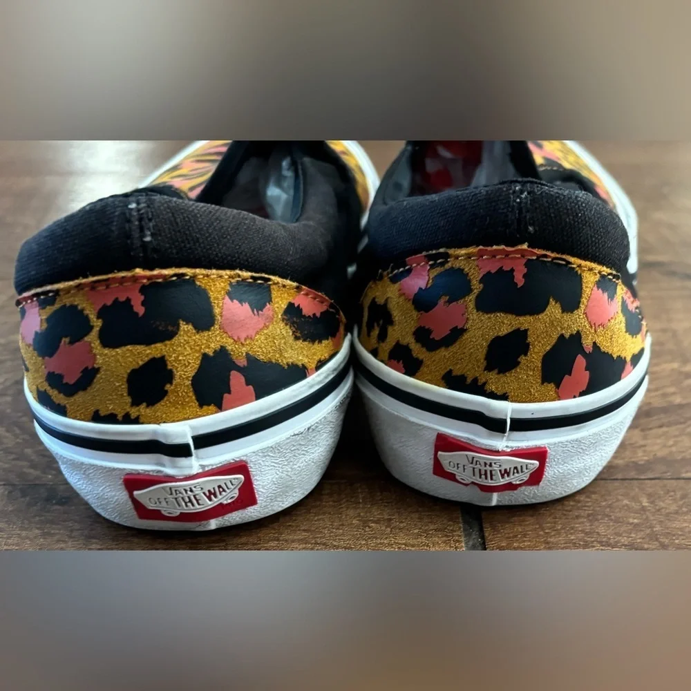 Vans off the wall slip on Pro 